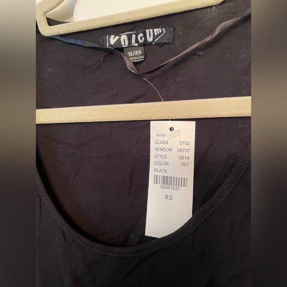 Asymmetric black tshirt NWT - Picture 2 of 3